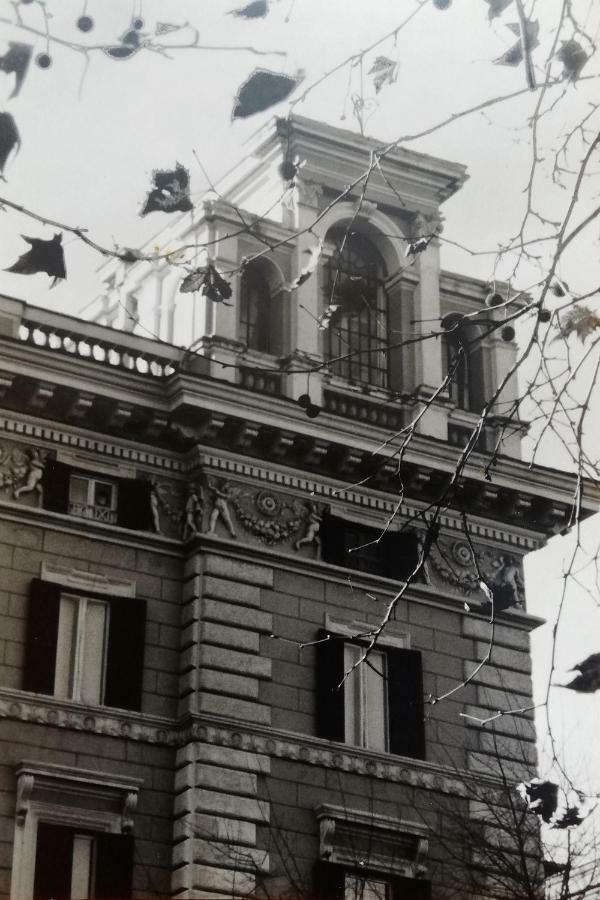Elegant Attic With Terrace 1 Mt Subway. Nidoluisa * Rom