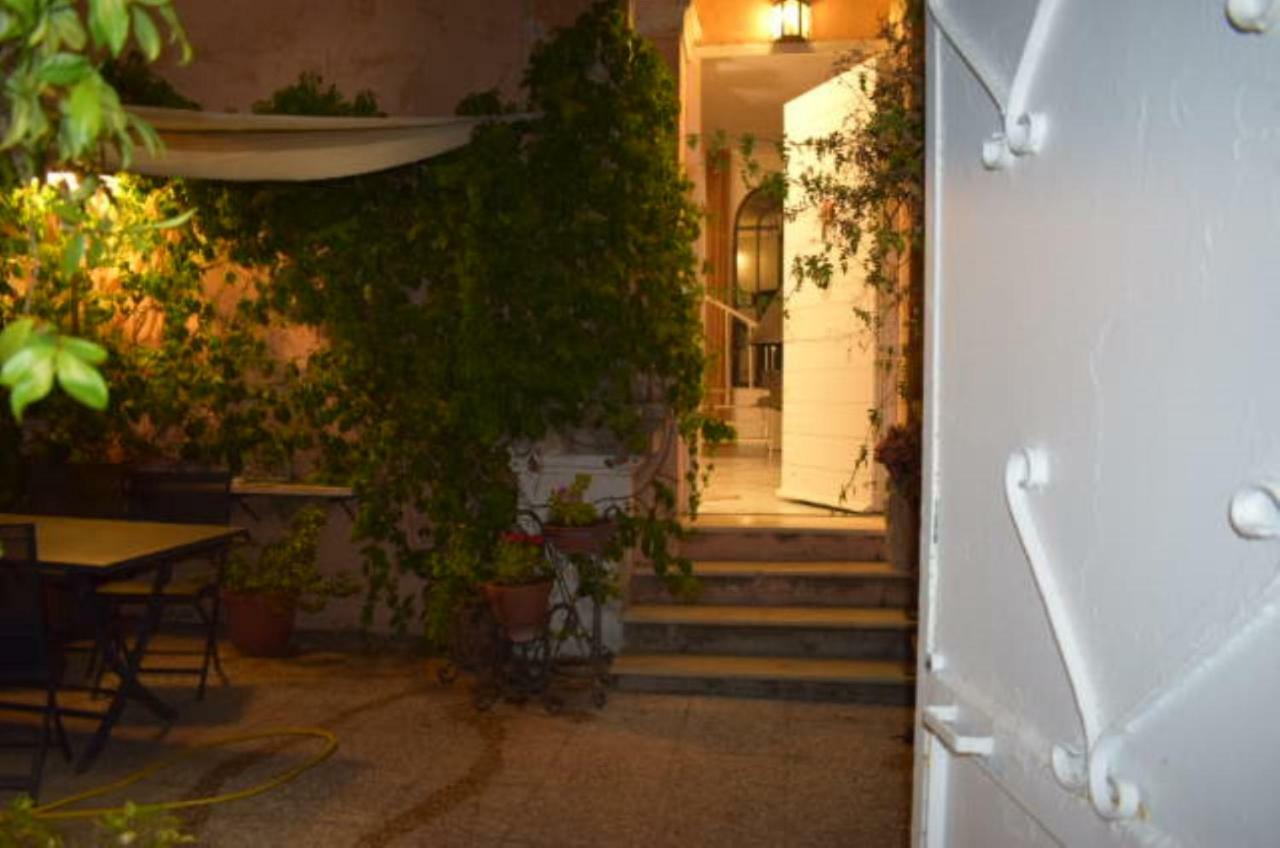 Apartment Elegant Attic With Terrace 1 Mt Subway. Nidoluisa Rom